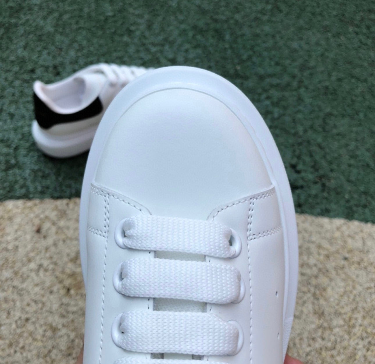 Alexander McQueen Blanco y Negro Cuero