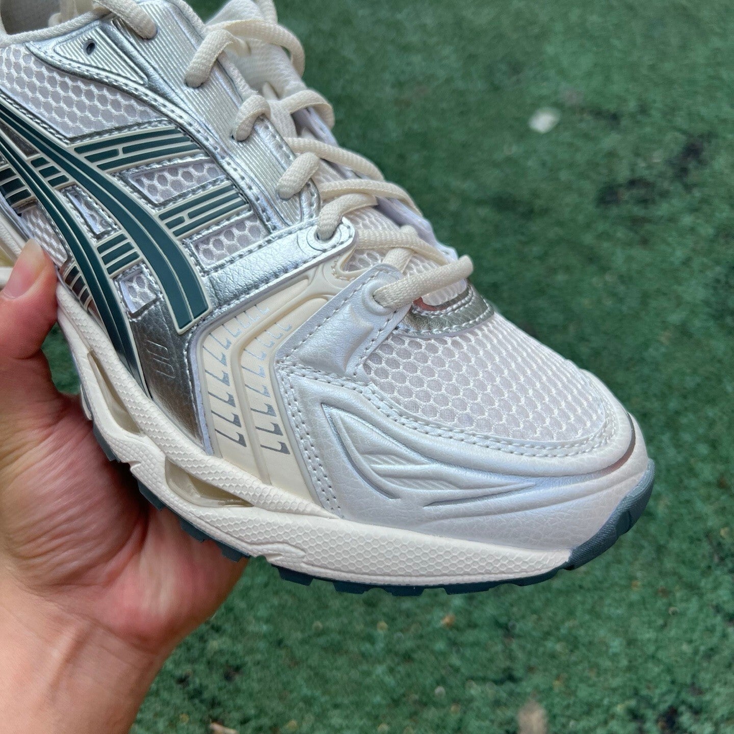 Asics Gel Kayano Plateado y Verde