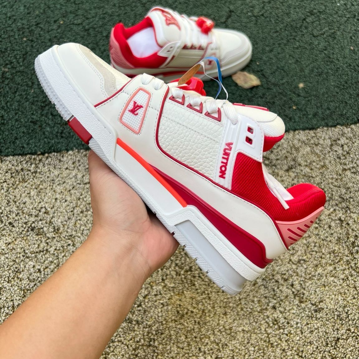 Louis Vuitton Trainer Corazón Rojo