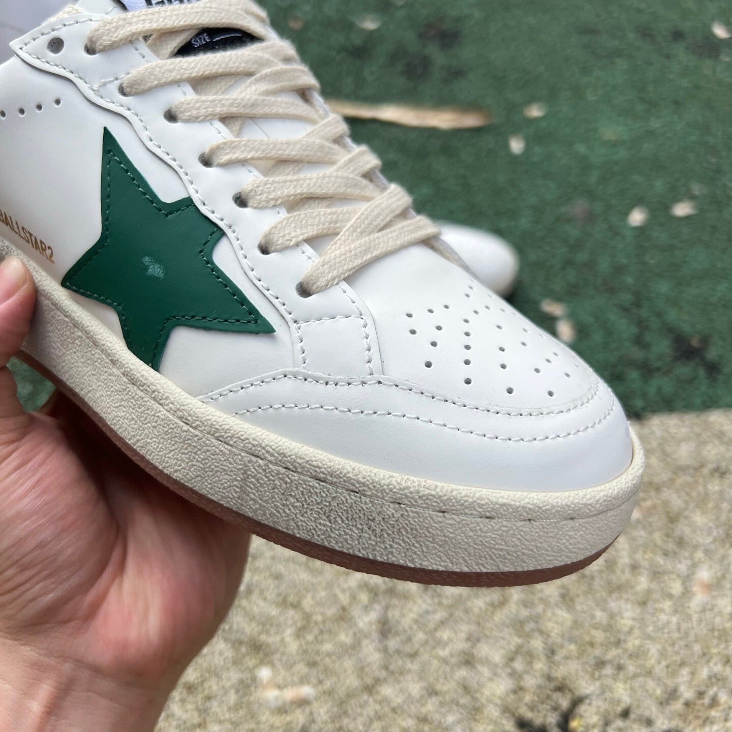 Golden Goose Ballstar Verde y Blanco