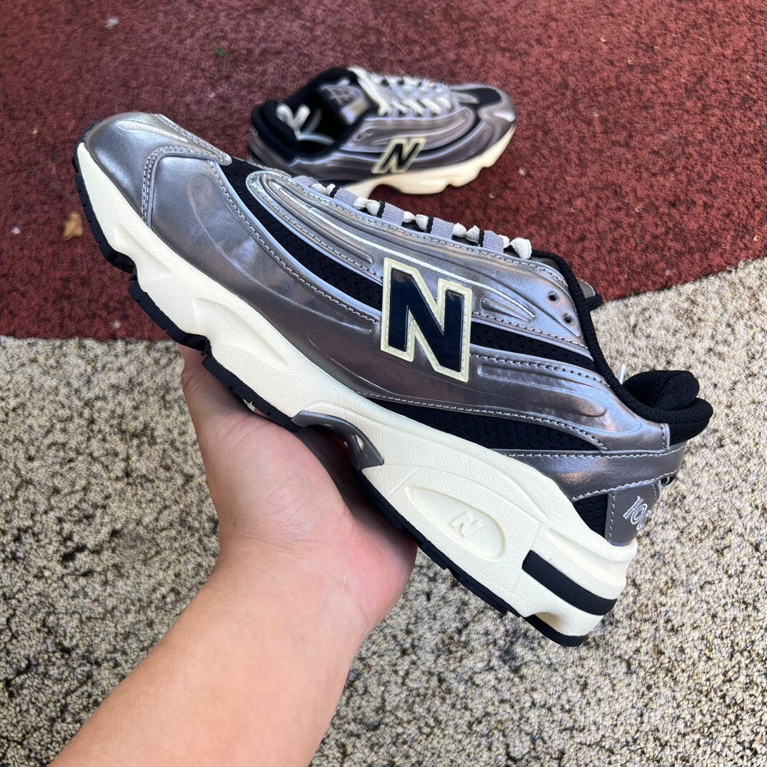 New Balance 1000 Plateado