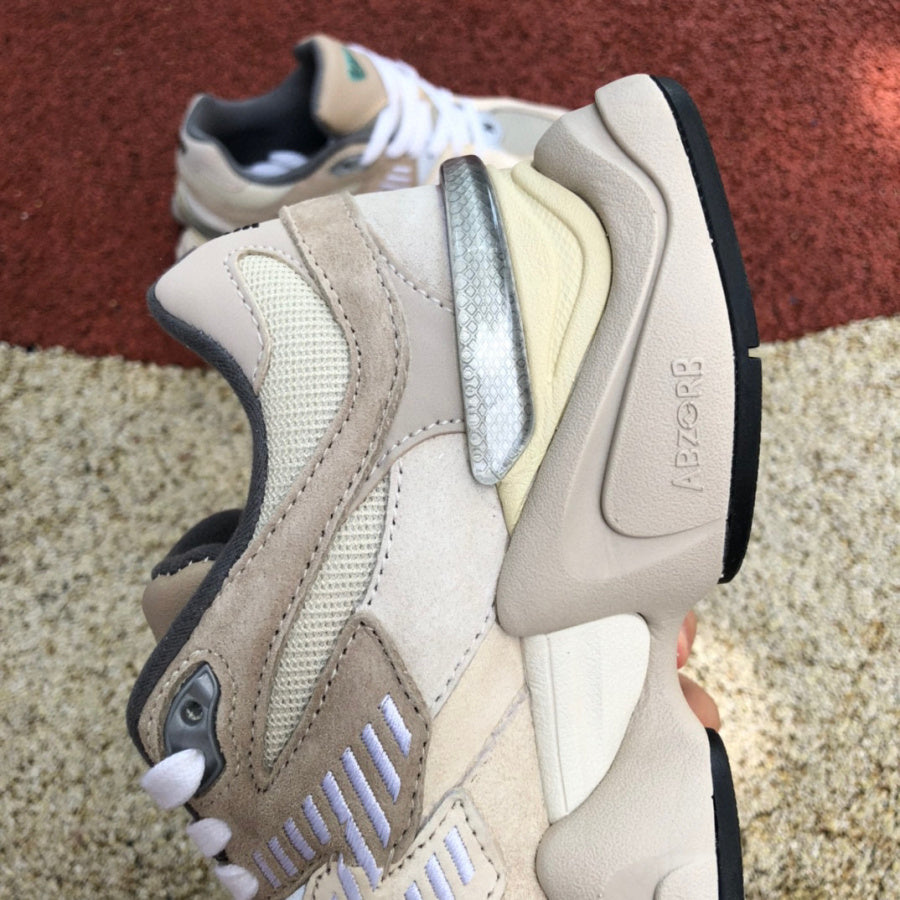 New Balance 9060 Beige