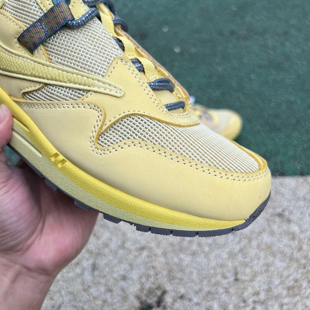 Air Max 1 x Travis Scott Saturn Gold