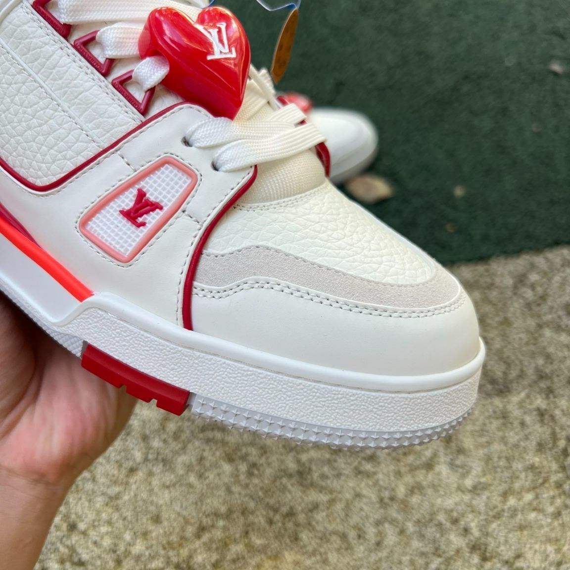 Louis Vuitton Trainer Corazón Rojo