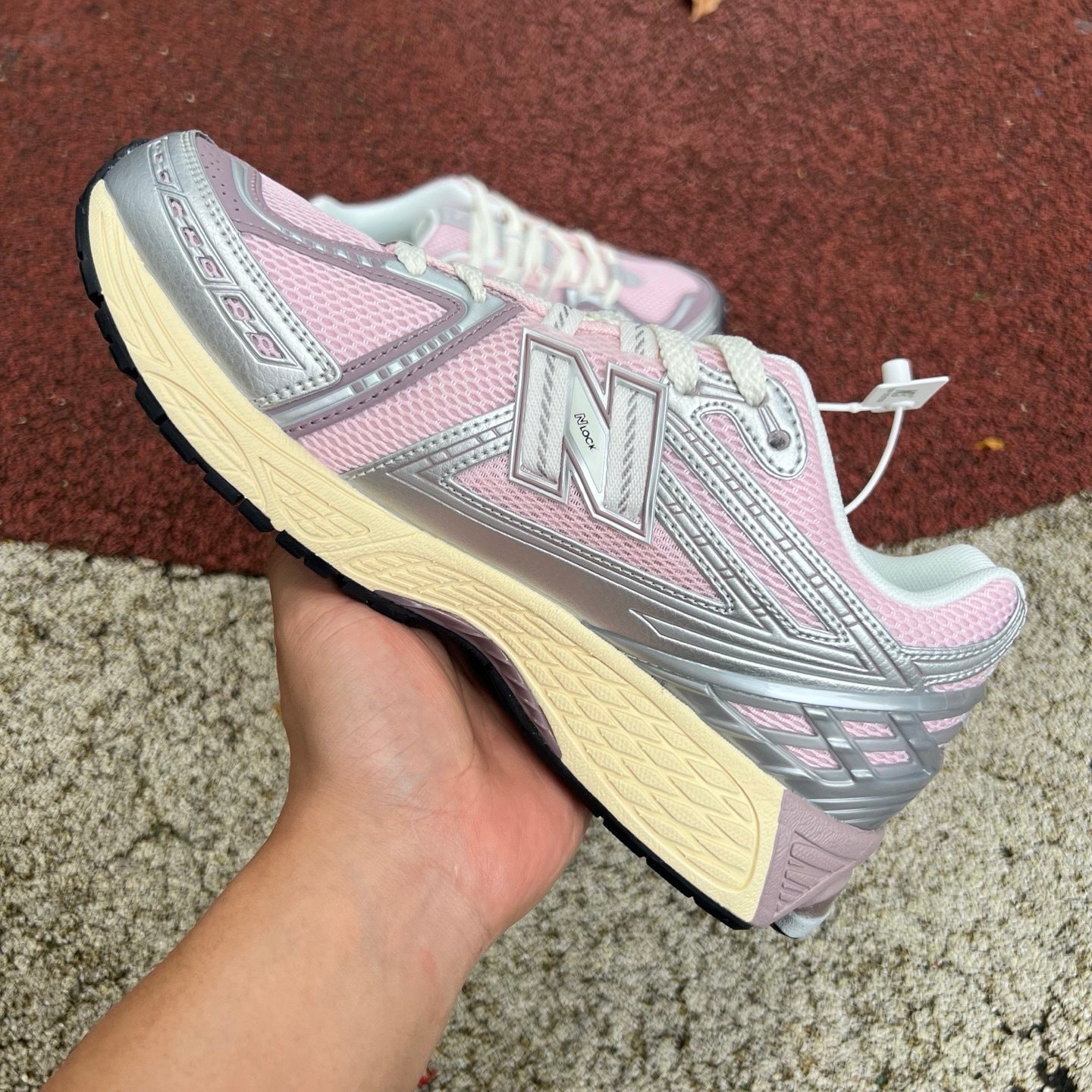 New Balance 1906R Rosa