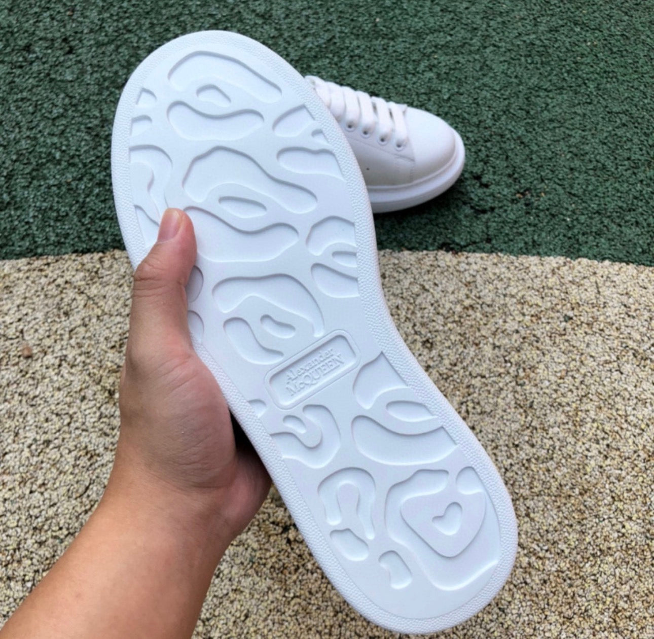Alexander McQueen Marrón