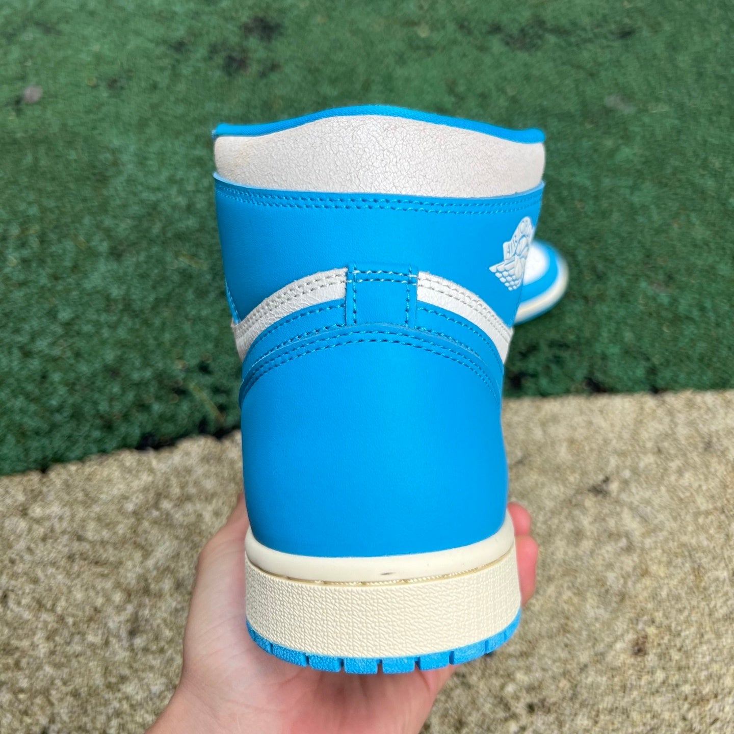 Jordan Retro 1 UNC