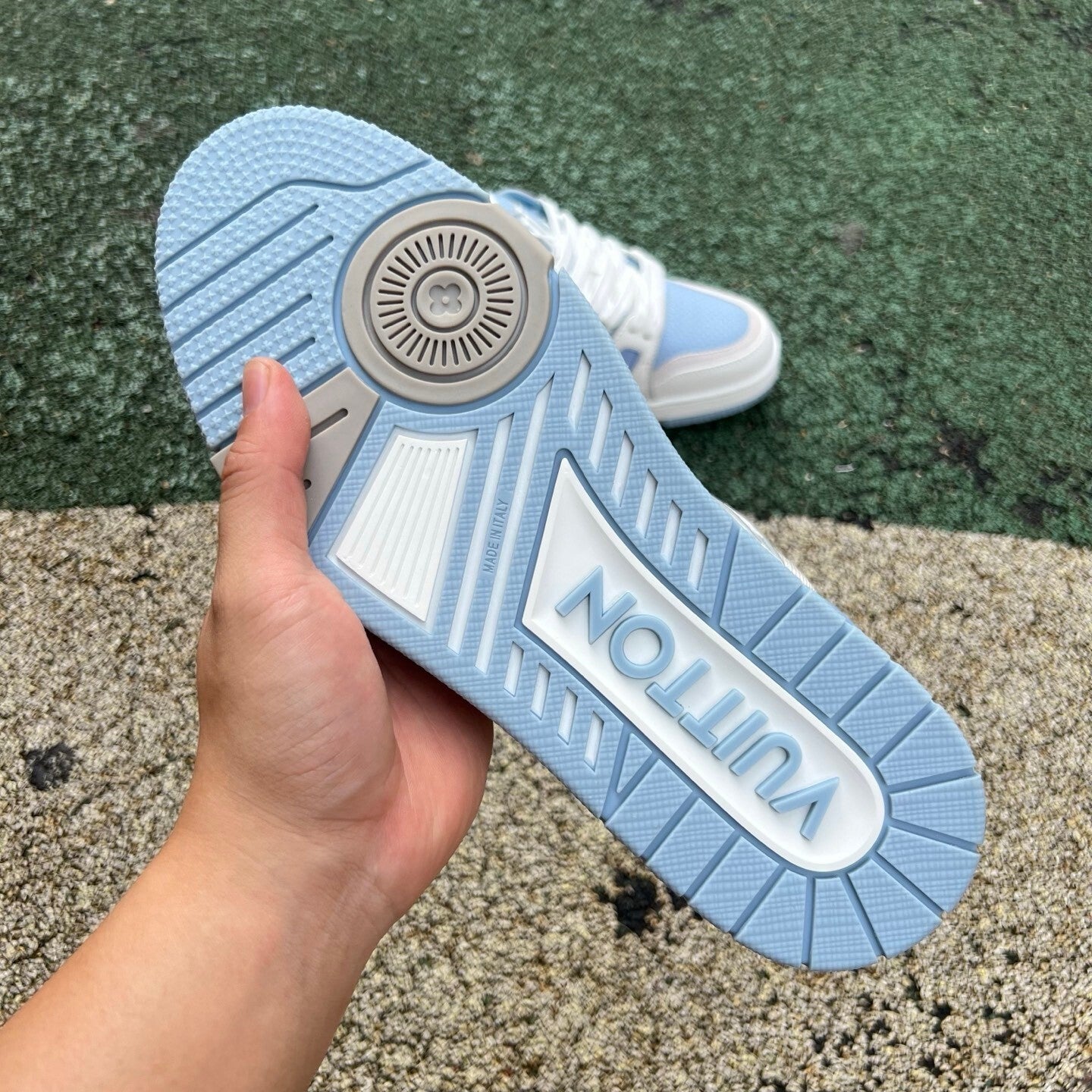Louis Vuitton Trainer Azul Cielo