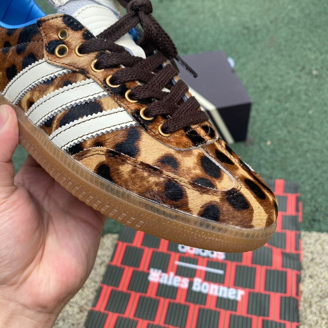 Samba x Wales Bornner Leopardo