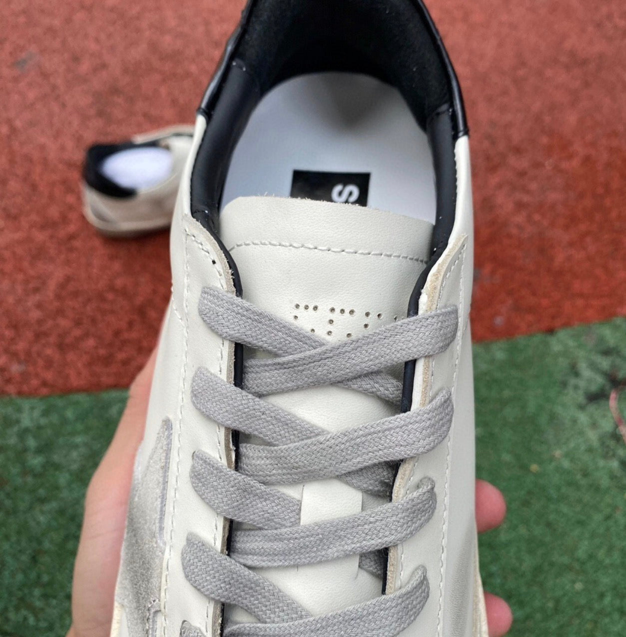Golden Goose Blanco y Negro Cuero