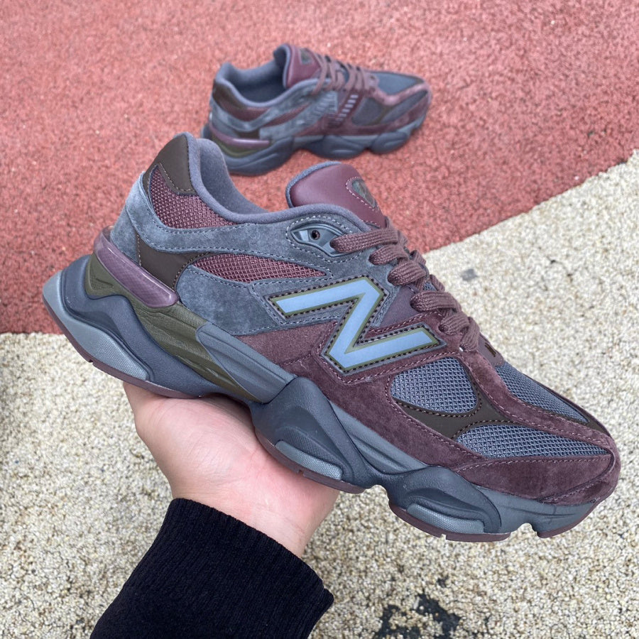 New Balance 9060 Vino