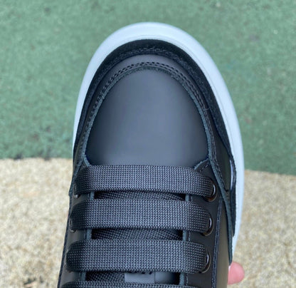 Alexander McQueen Negro Suela Blanca