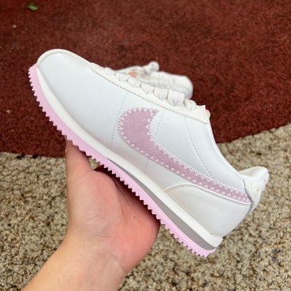 Nike Cortez Corazón Rosado