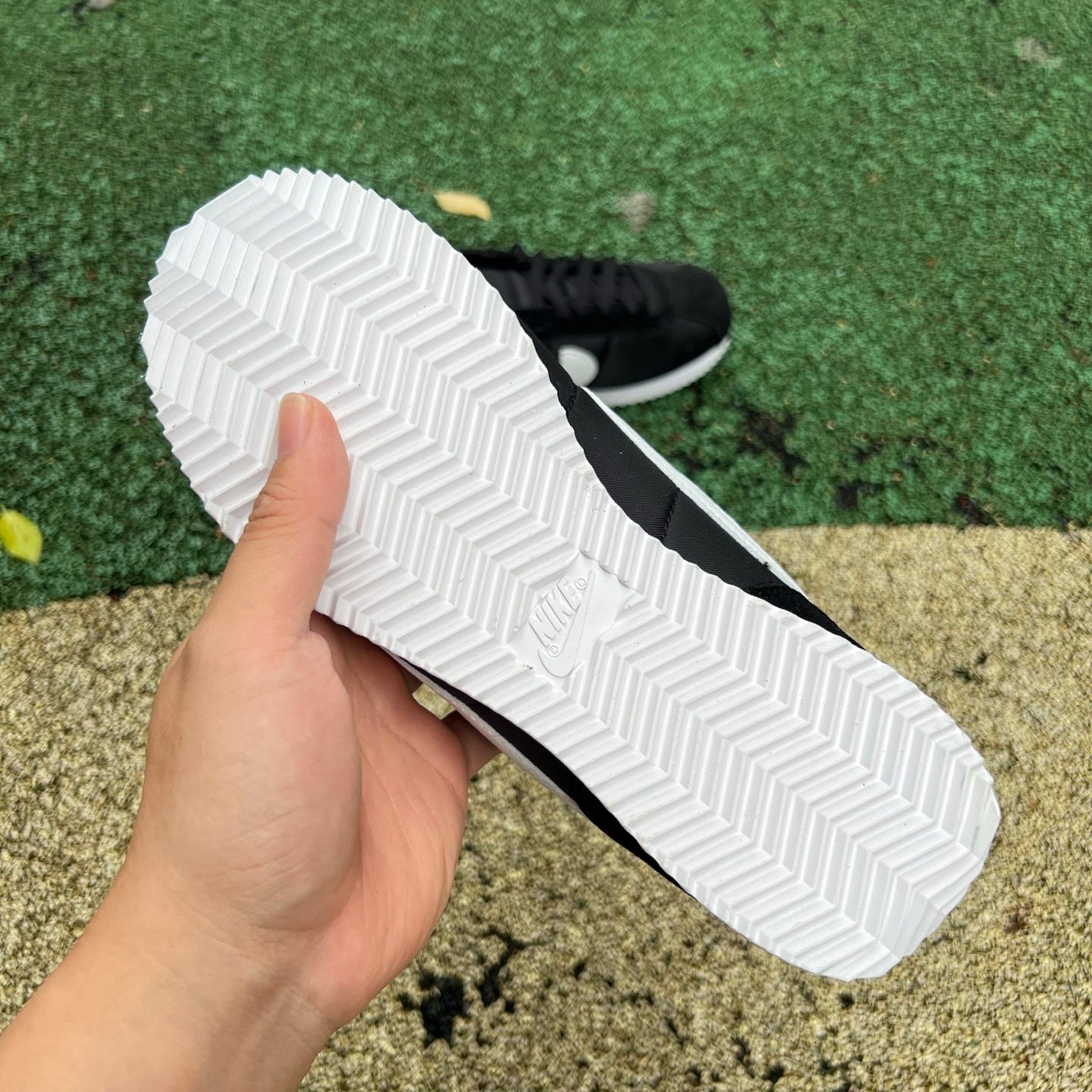 Nike Cortez Blanco y Negro