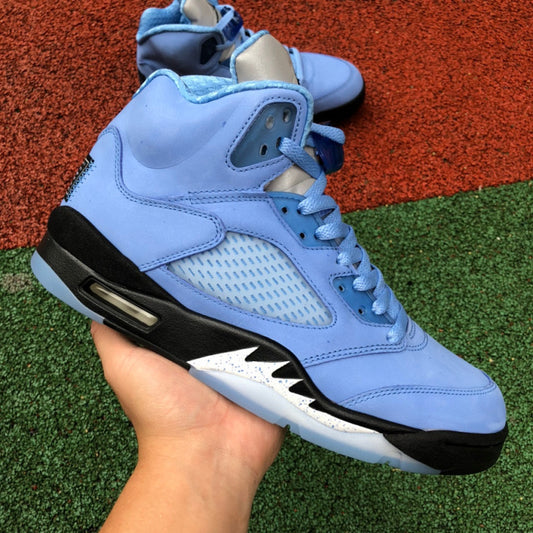 Jordan Retro 5 UNC