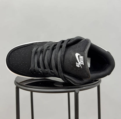 Nike Sb Dunk Black Gum