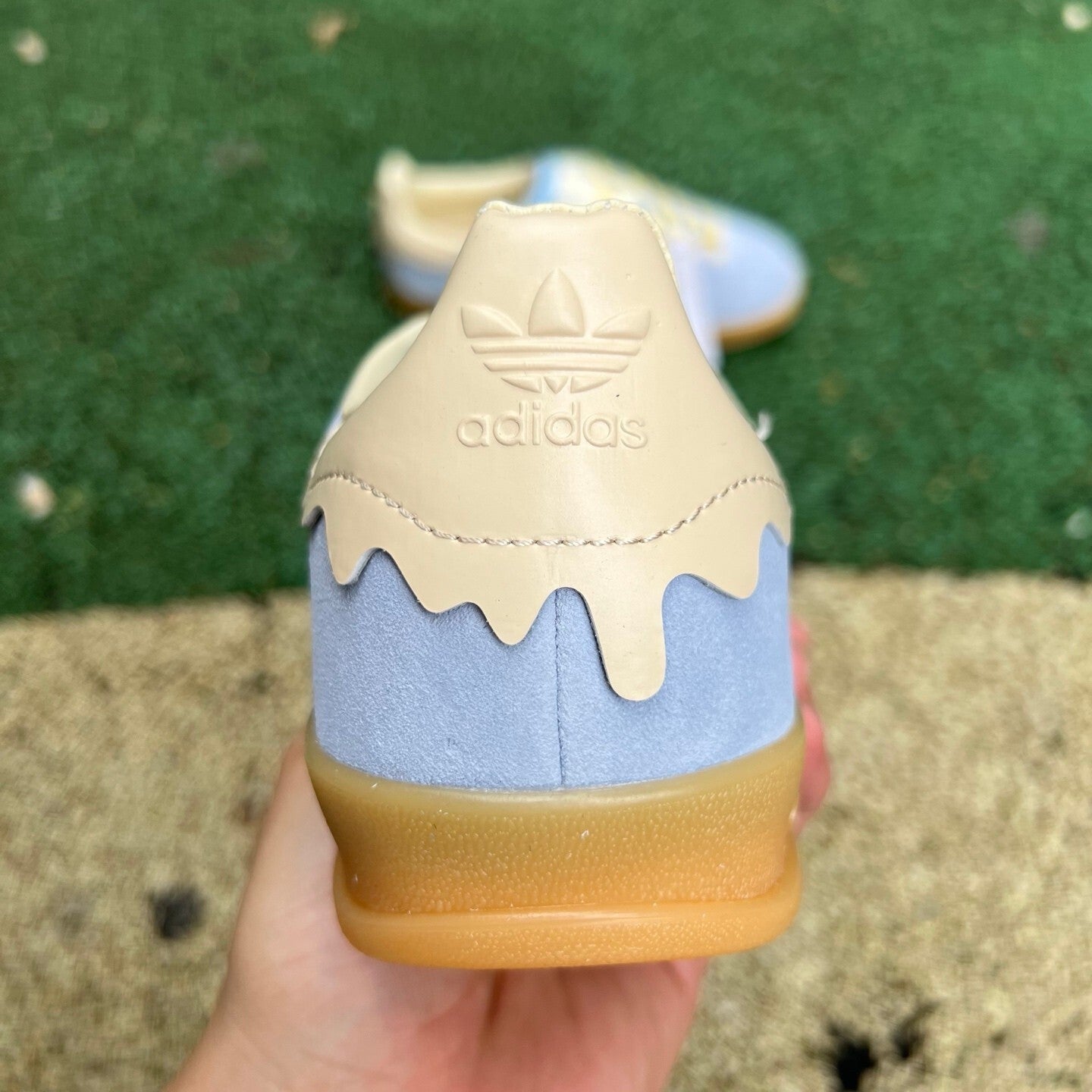 Gazelle Indoor Azul y Amarillo