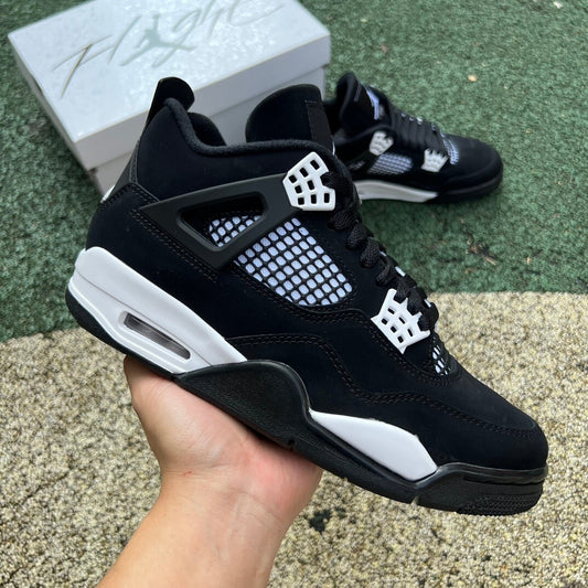 Jordan Retro 4 White Thunder