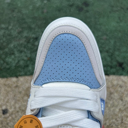 Louis Vuitton Trainer Azul Cielo