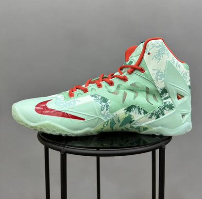 Nike Lebron 11 Christmas