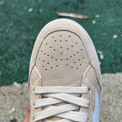 Golden Goose Ballstar Beige
