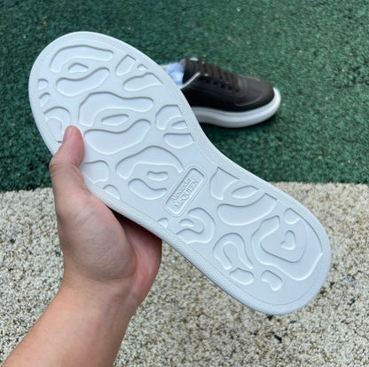 Alexander McQueen Marrón Suela Blanca