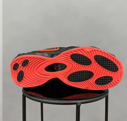Nike Nocta Glide Negra Roja