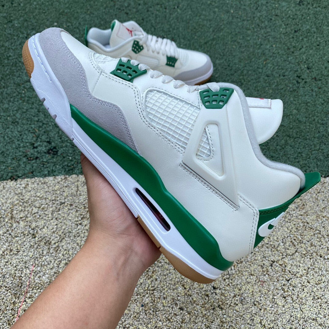 Jordan Retro 4 Pine Green