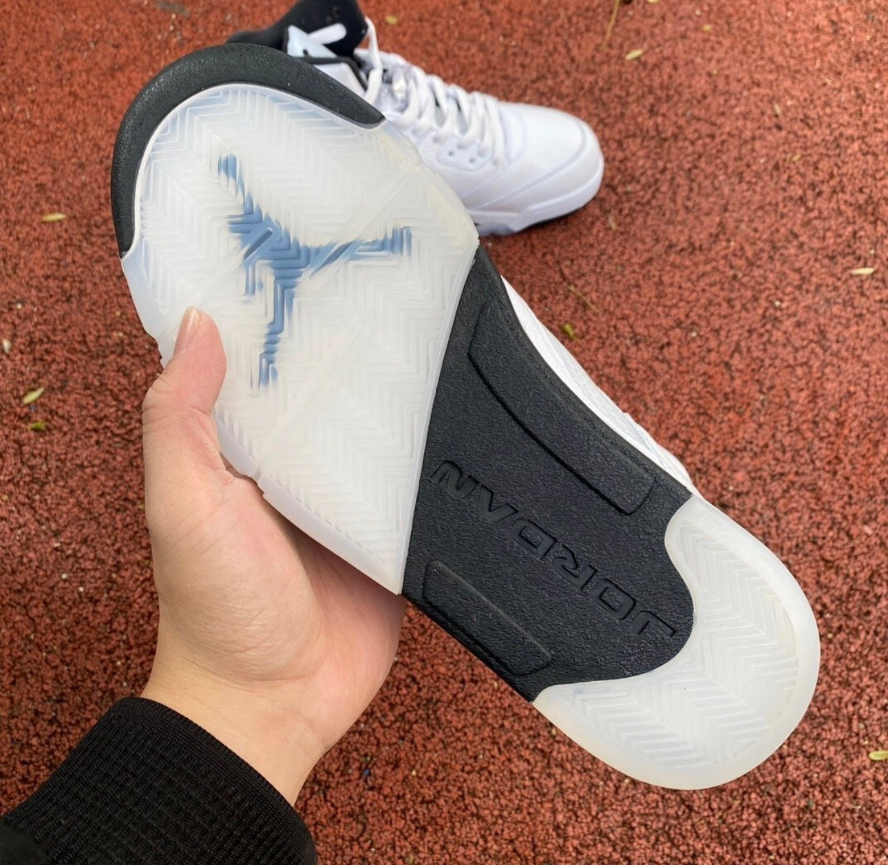 Jordan Retro 5 Sail Metalic White