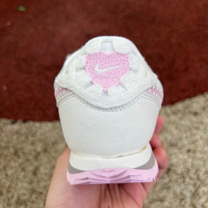 Nike Cortez Corazón Rosado
