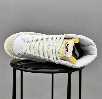 Nike Blazer Classic Mid 77 White