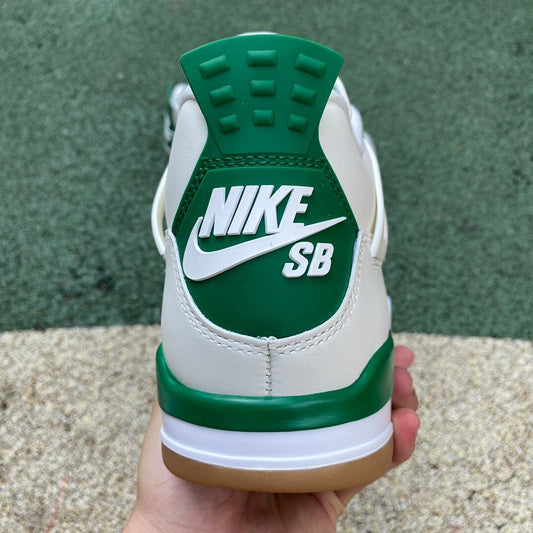 Jordan Retro 4 Pine Green