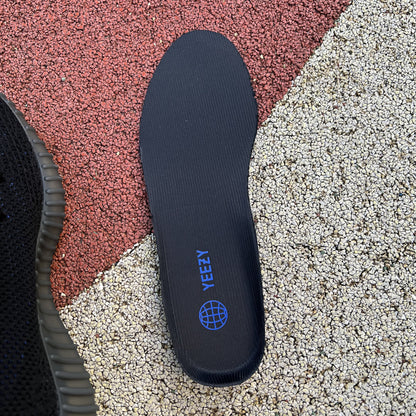 Yeezy 350 Negro y Azul