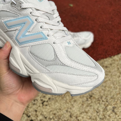 New Balance 9060 Hueso y Azul