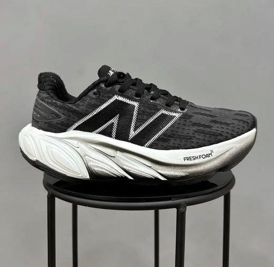 New Balance Fresh Foam Balos Negro