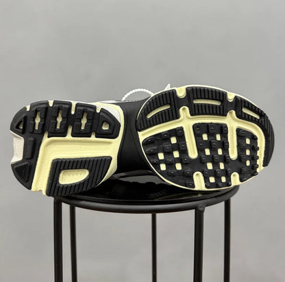 Nike V2K Run