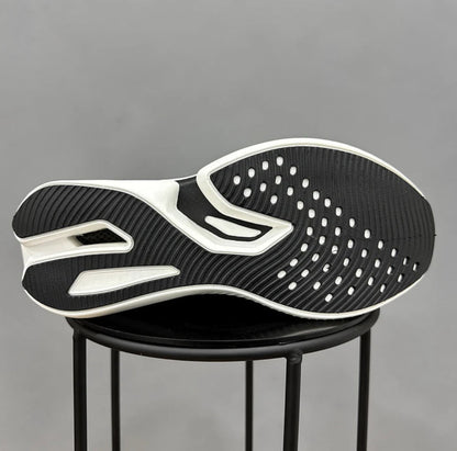 Hoka X1 Cielo Negro