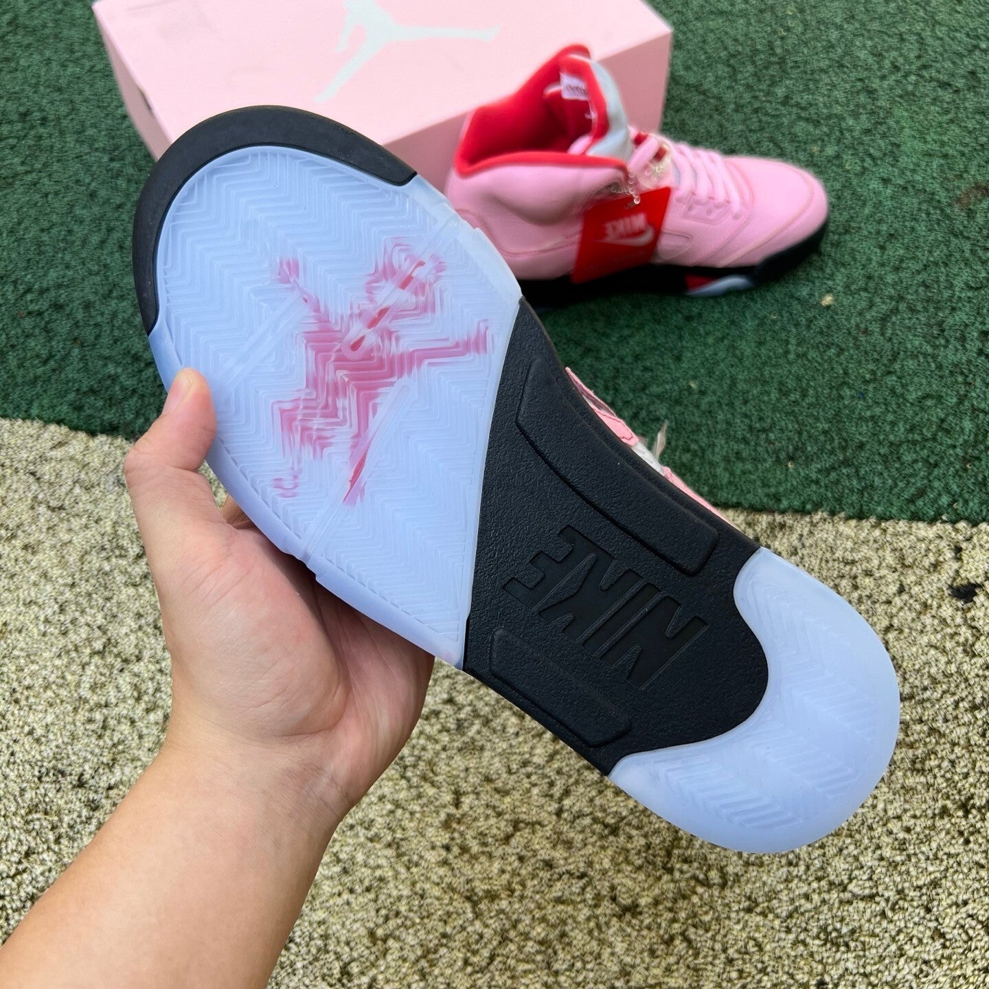 Jordan Retro 5 Awake Rosa