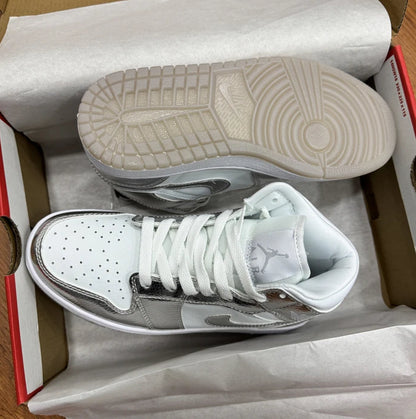 Jordan Retro 1 Mid Metallic Gris