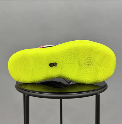 Nike Kyrie 5 Rokit