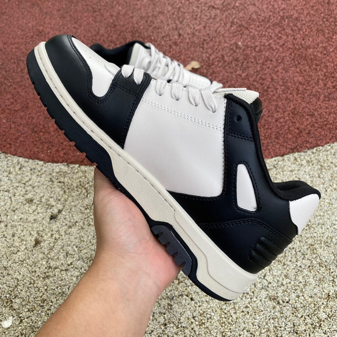 Off White Low Tops Negro y Blanco