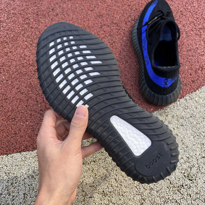Yeezy 350 Negro y Azul