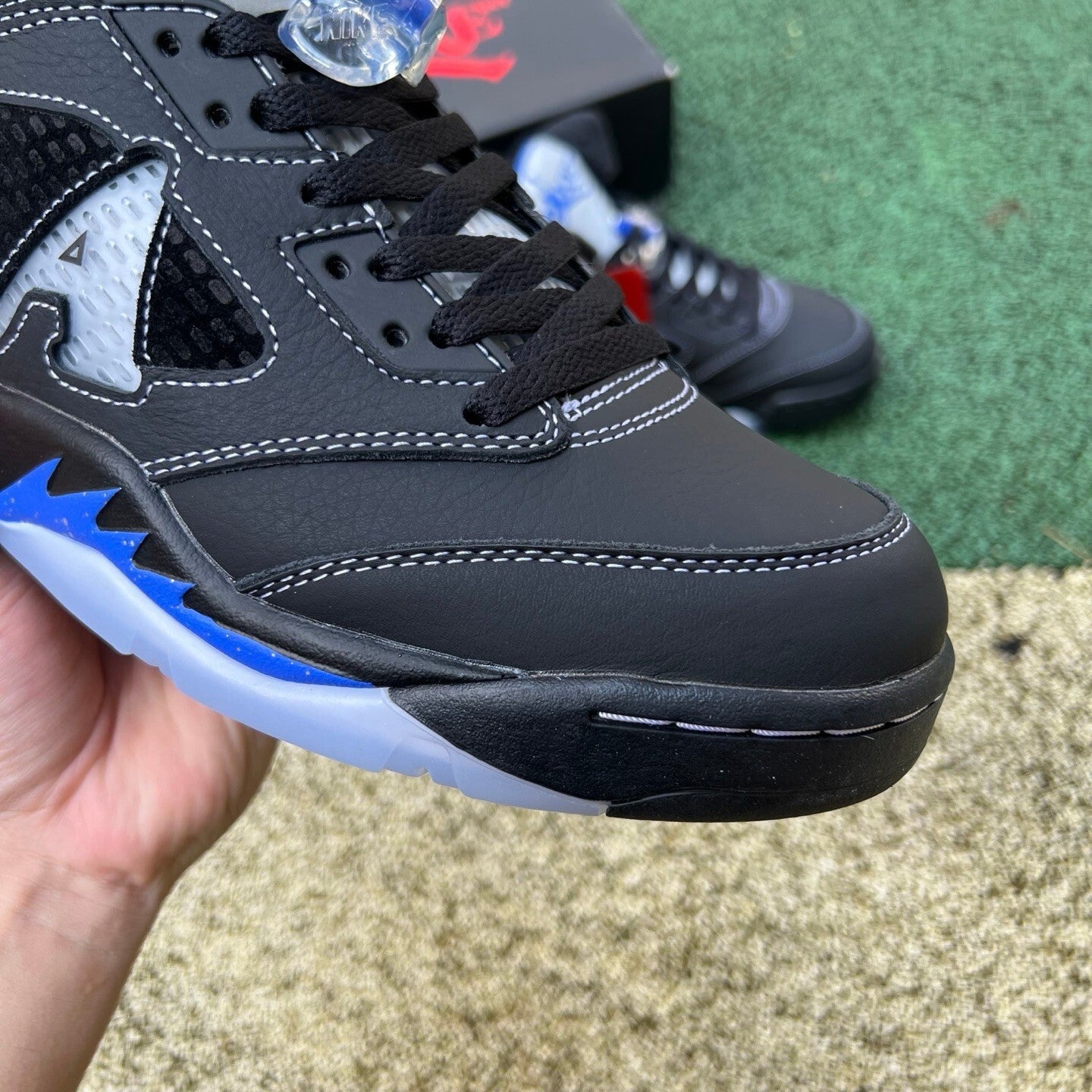Jordan Retro 5 Awake Negro