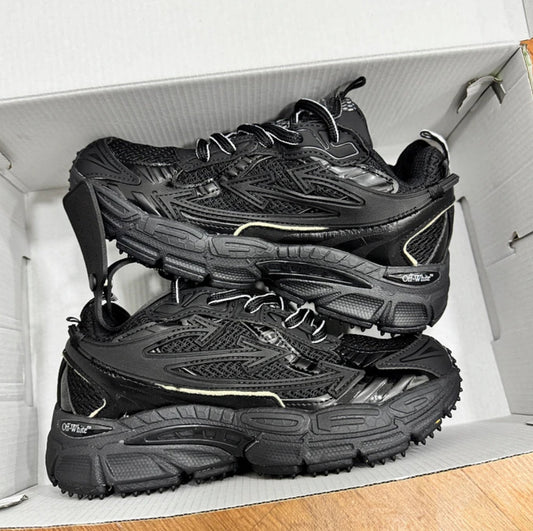 Off White Be Right Back Black