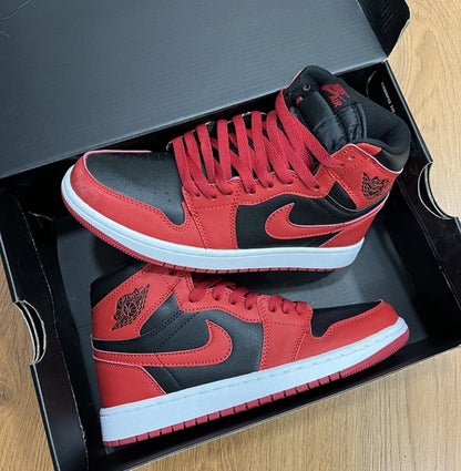 Jordan Retro 1 Mid Black Red