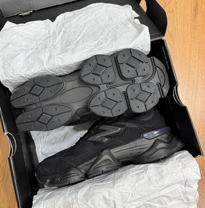 New Balance 9060 Total Black