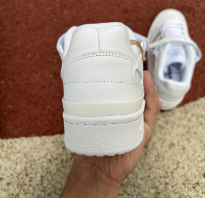 Forum Low Blanco con Brillante