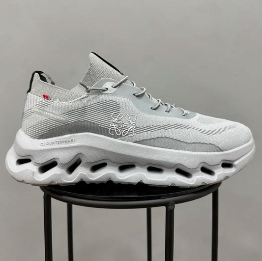 On Cloudtilt Loewe Gris